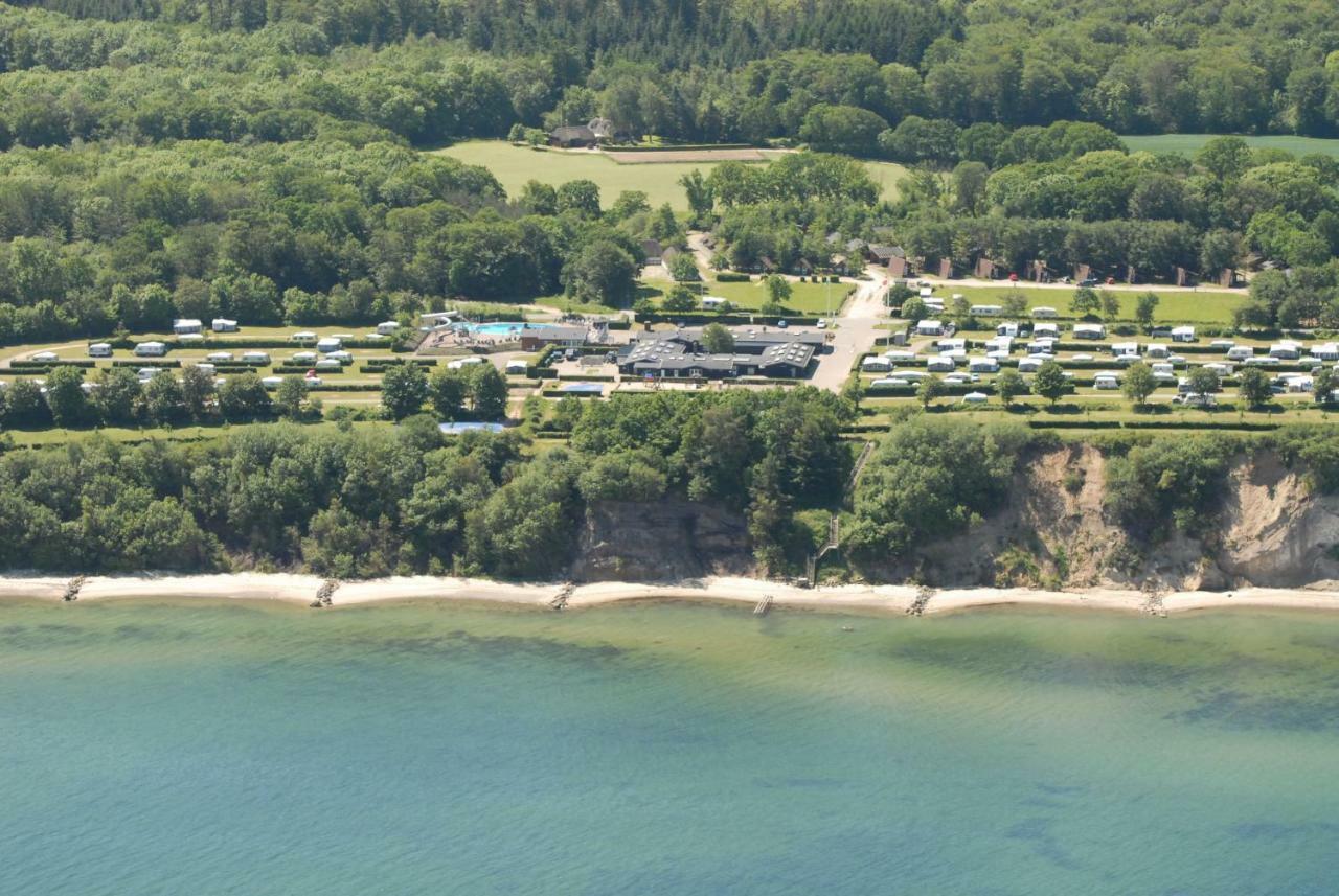 Dancamps Trelde Naes Hotel Фредериция Екстериор снимка